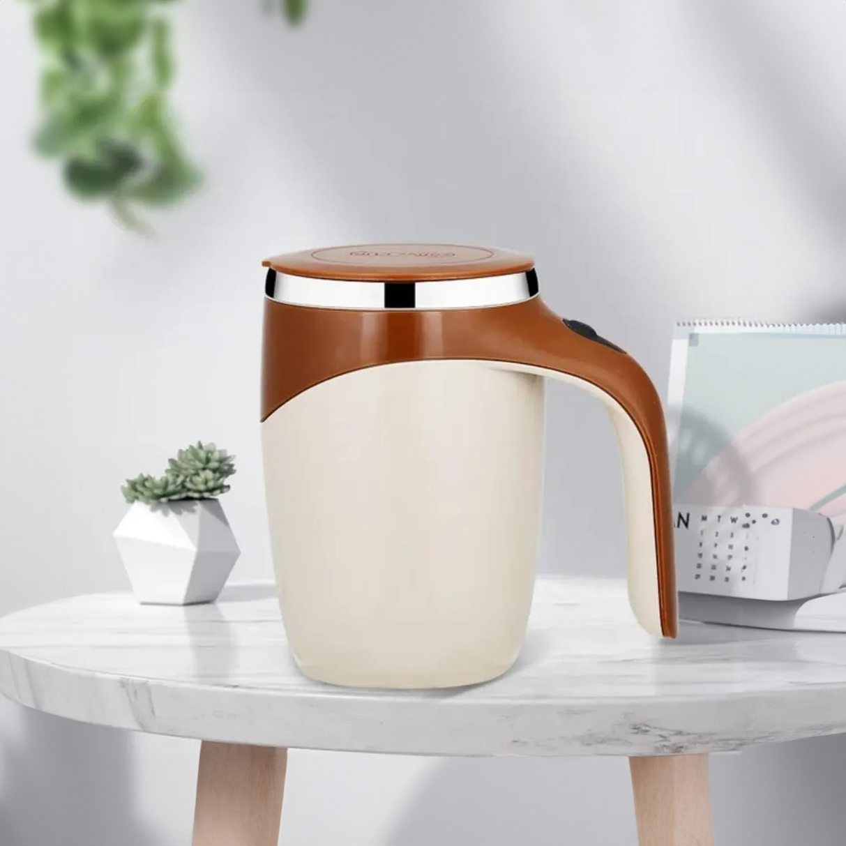 Self-Stirring Coffee Mug Brown